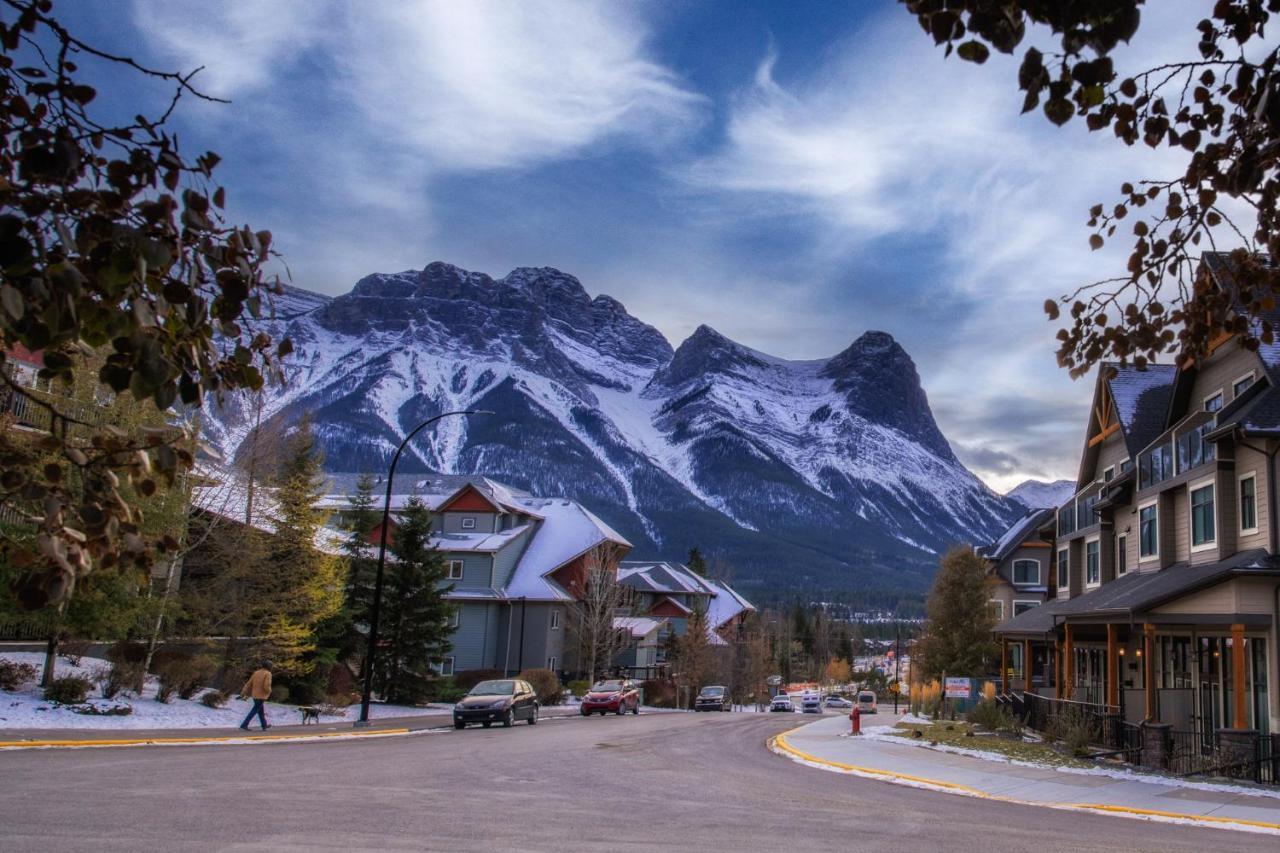 Mountain View 2 Bedroom Condo - Wt Top Floor-401 Canmore Exterior foto